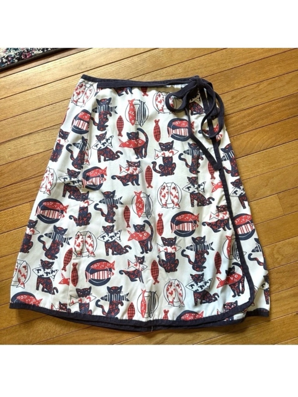 Vintage Novelty Fish Cat Print Adjustable Wrap Skirt Womens Navy Red White